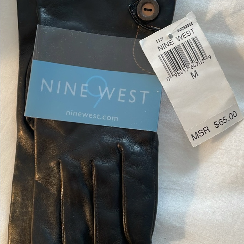 Nine West Woman’s Black Leather Gloves